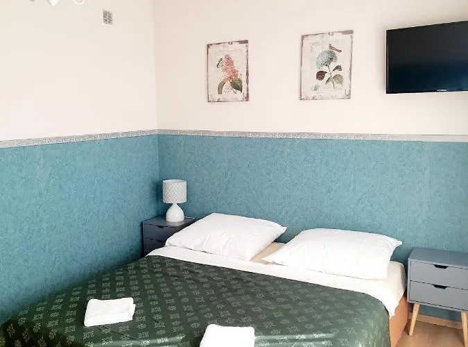 Проживание в семье Iris