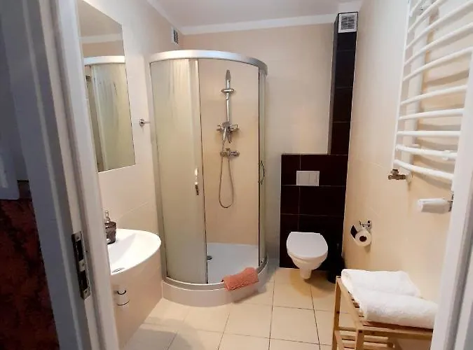 Iris Проживание в семье