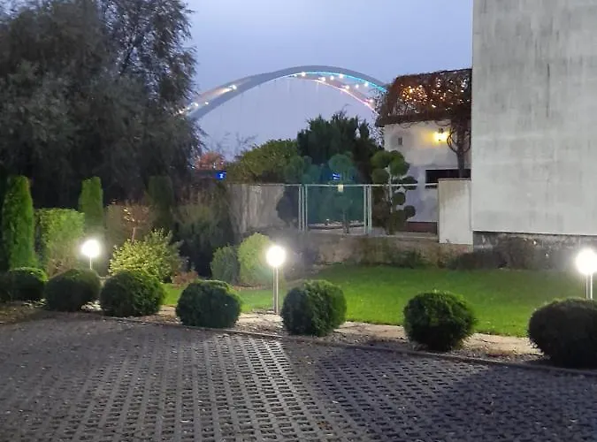 Проживание в семье Iris