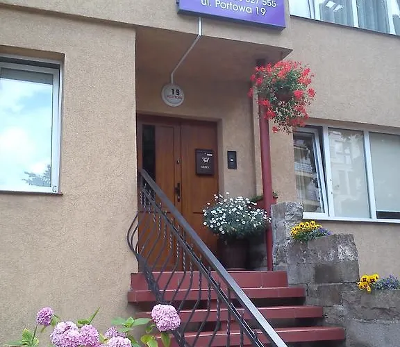 Iris Проживание в семье